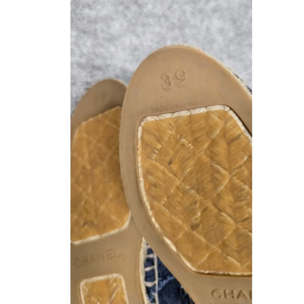 Chanel CC Logo Denim Espadrilles Blue Black Frayed Canvas Flats Size 39 US 7.5-8